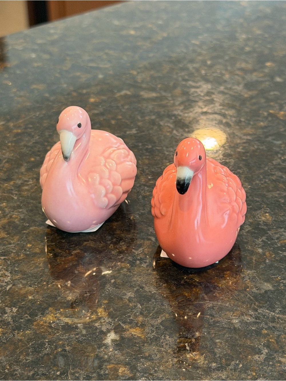 Cracker Barrel Flamingo Salt and Pepper Shaker Set - Decorative Bird Tableware